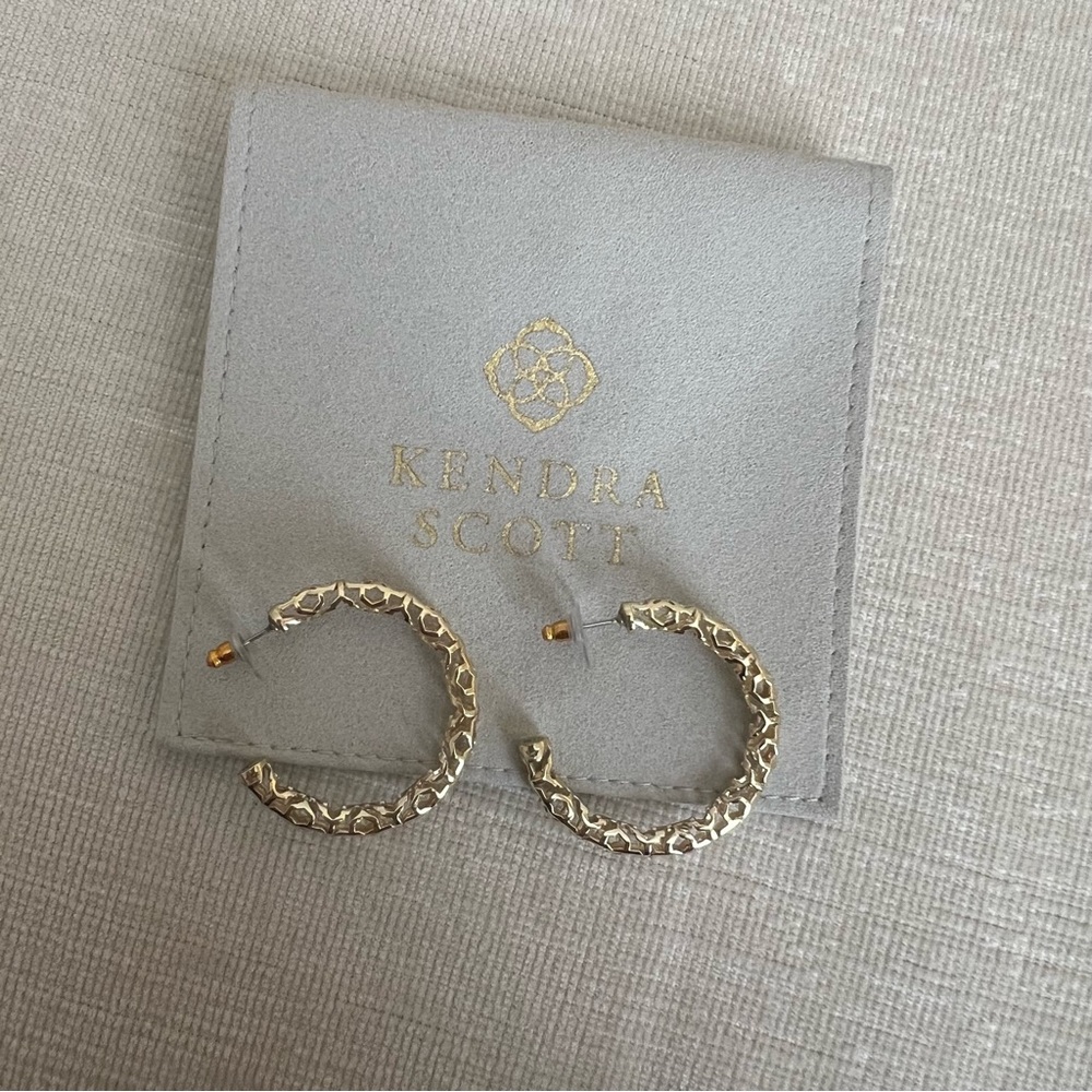Kendra Scott Maggie Gold Hoop Earrings